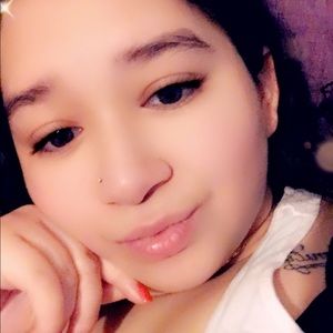 Meet your Posher, Elena